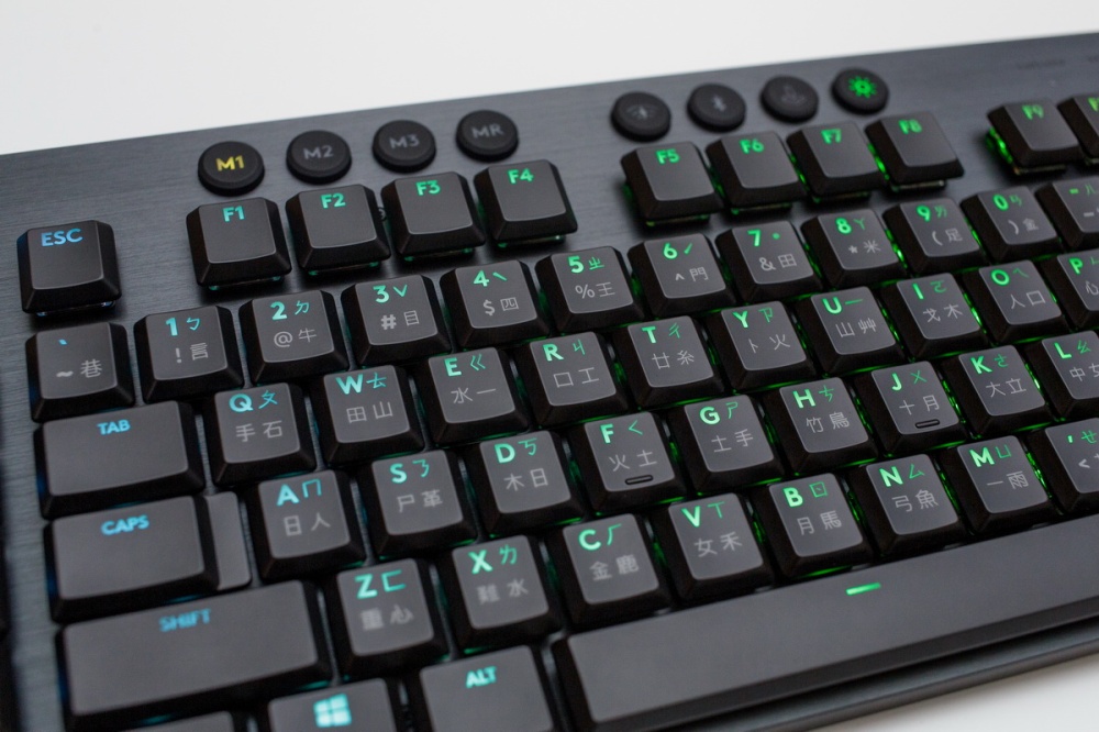 鍵盤也升級！G913 LIGHTSPEED RGB 觸感軸(茶軸)